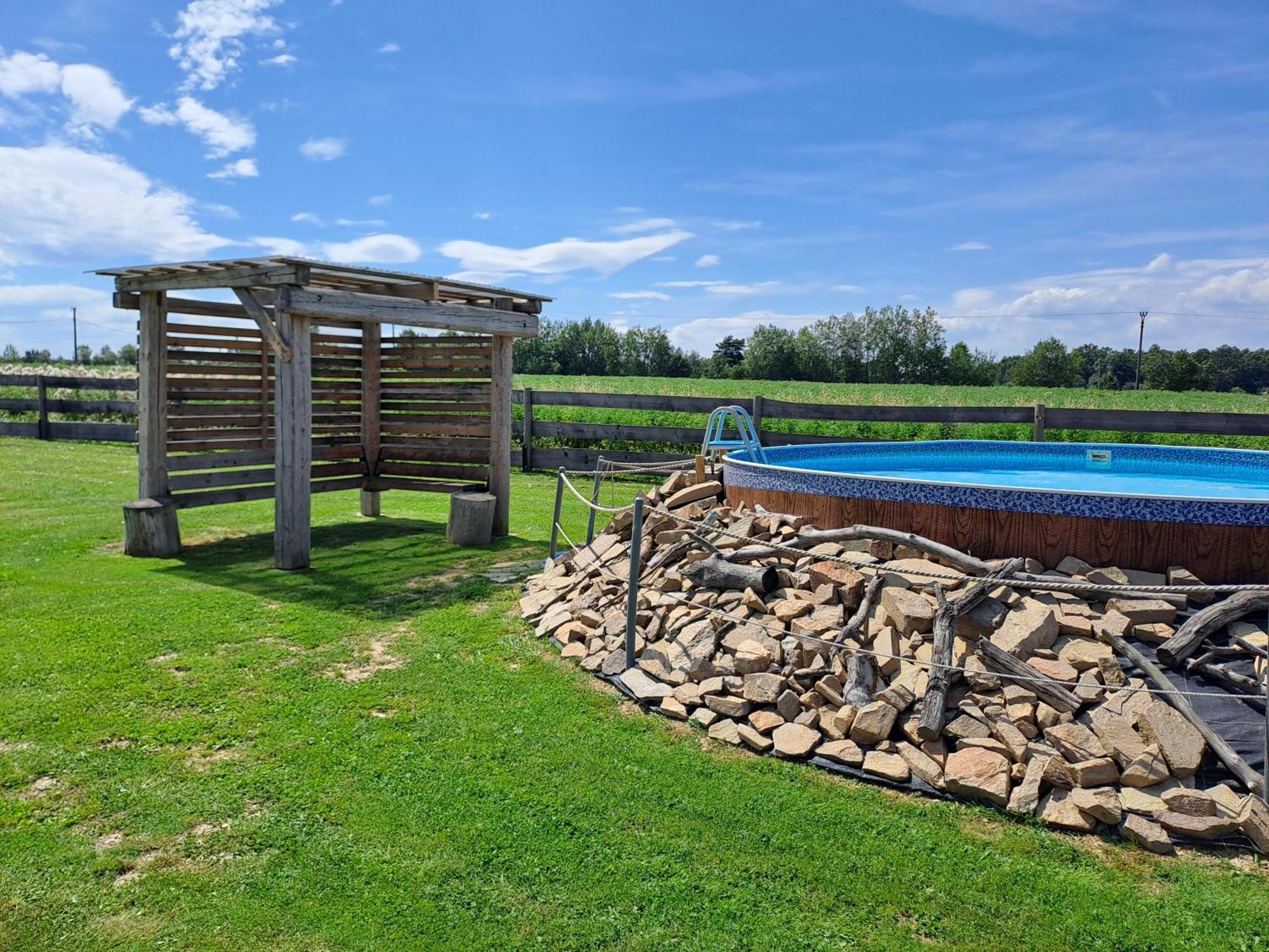 Villa Wellness Srub U Holubu Malsice Exterior foto